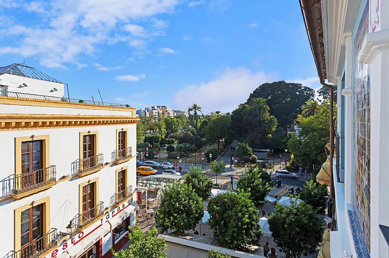 Palacio Del Siglo XVII Frente A Los Jardines De Murillo إشبيلية المظهر الخارجي الصورة