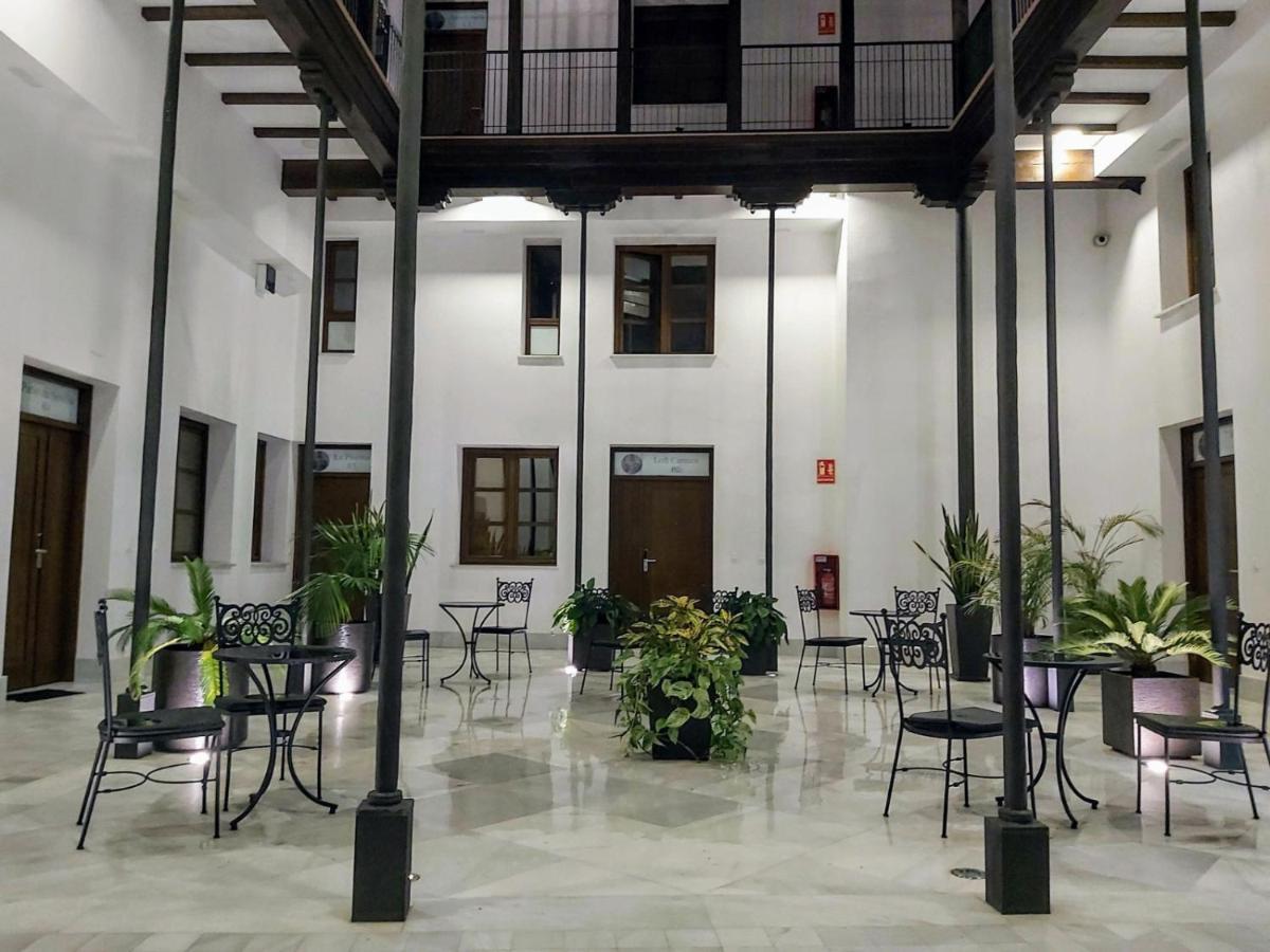 Palacio Del Siglo XVII Frente A Los Jardines De Murillo إشبيلية المظهر الخارجي الصورة